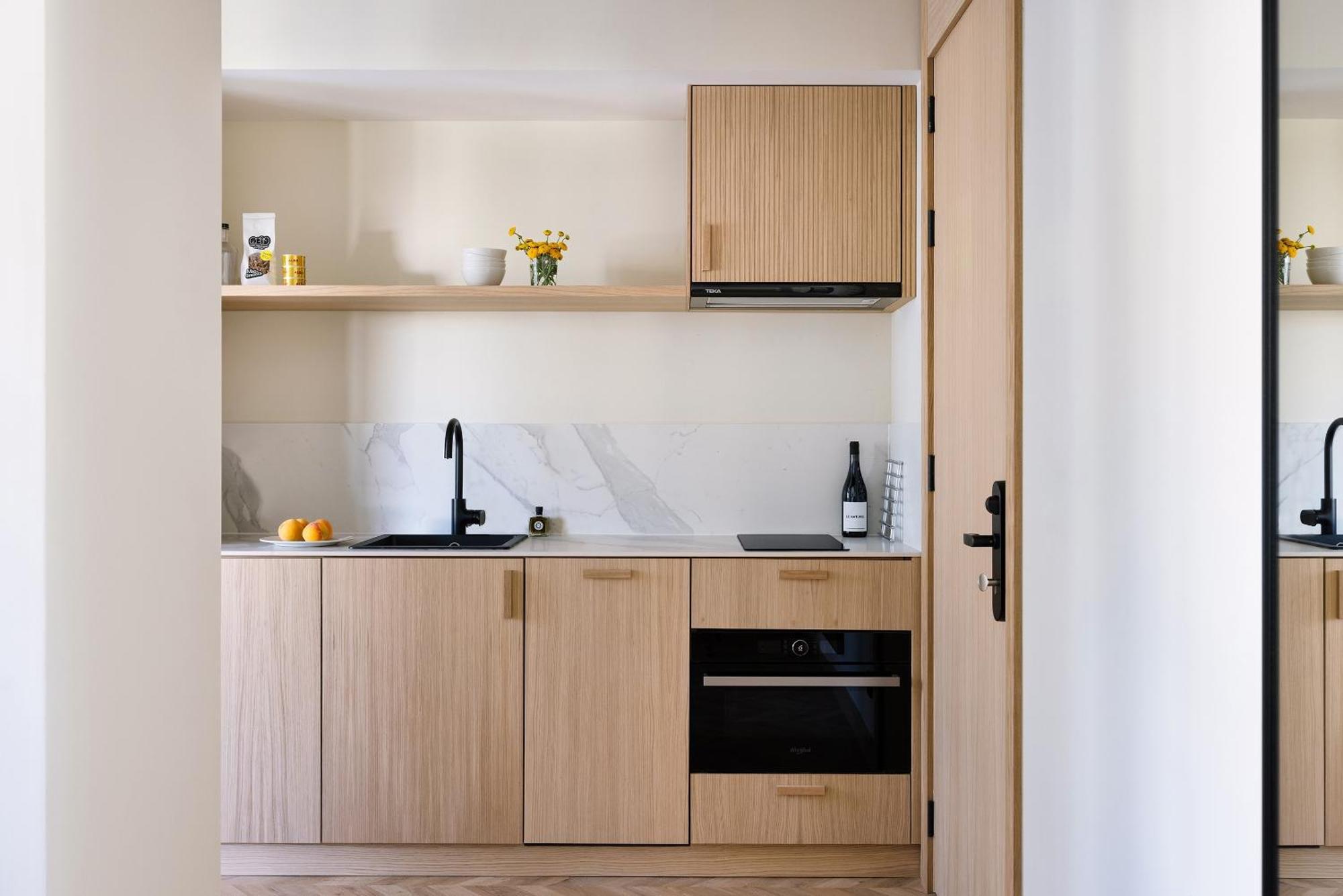 Sonder Sofia Aparthotel Madrid Szoba fotó